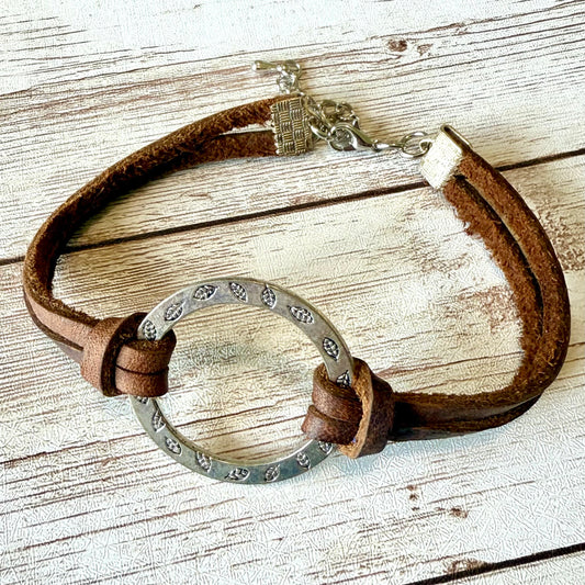 Leather O-Ring Bracelet with Adjustable Clasp - Bohemian Style
