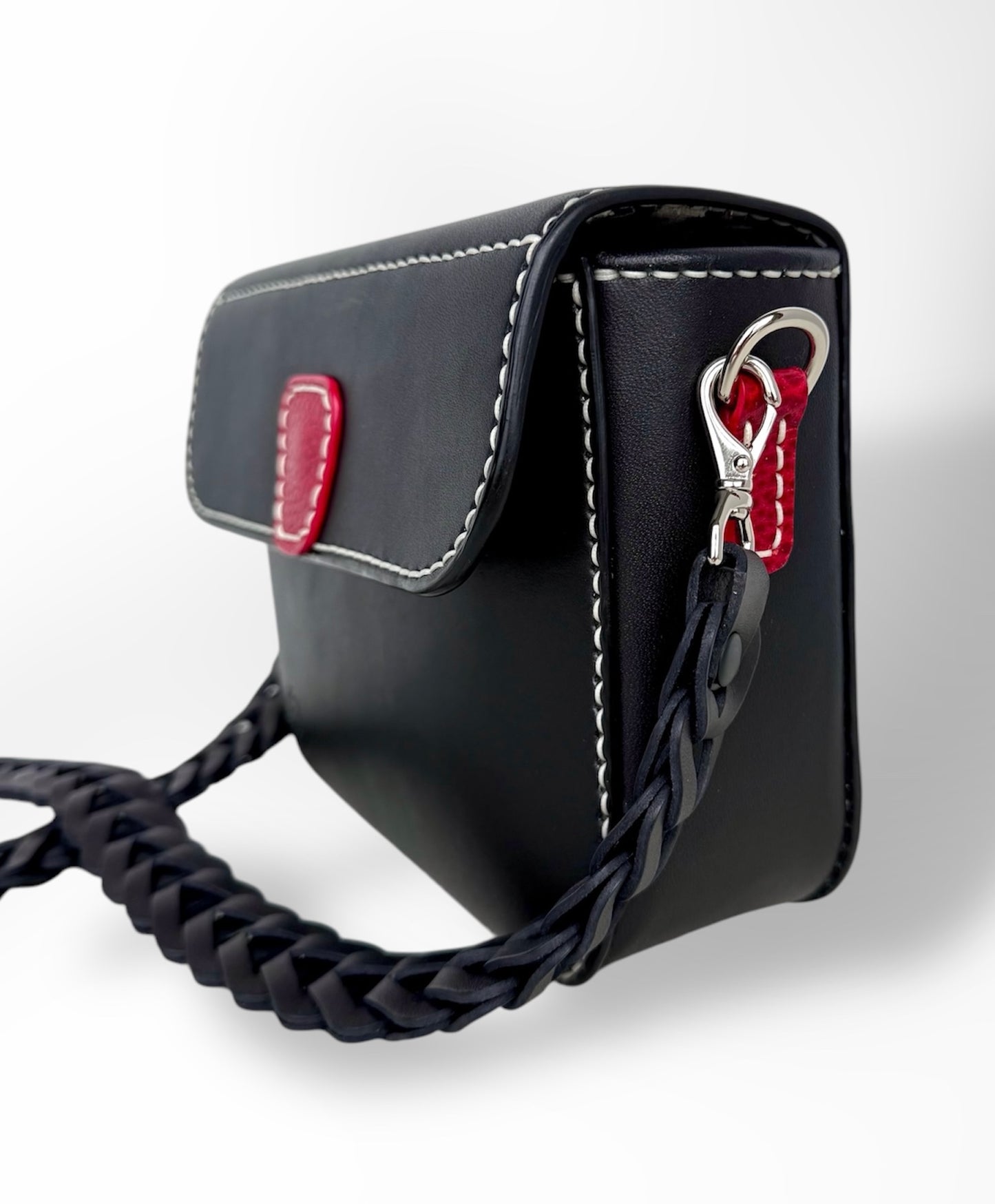 Black & Red Purse with Removeable Leather Chain Shoulder Strap