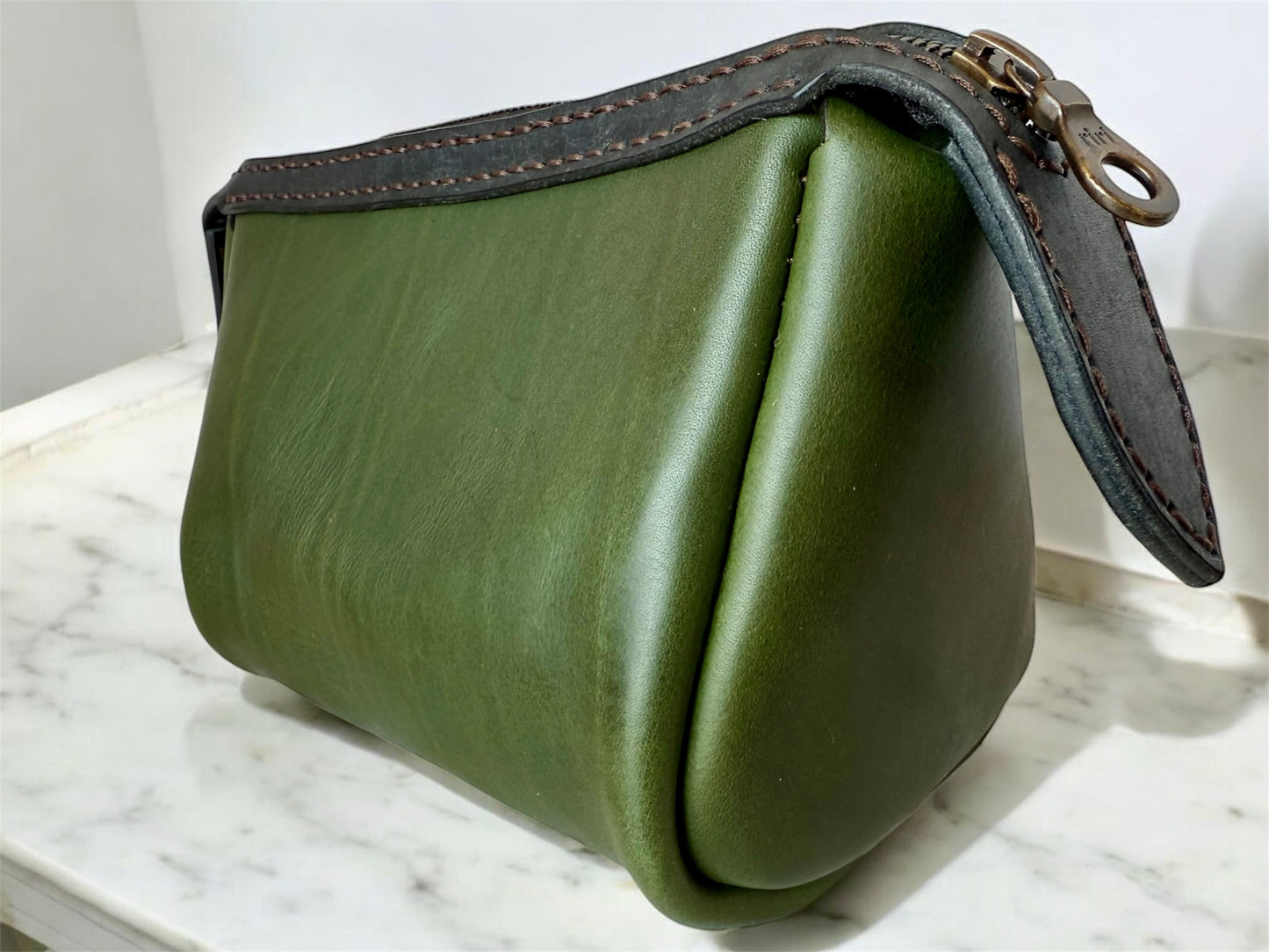 Leather Toiletries Bag - Deep Green, M
