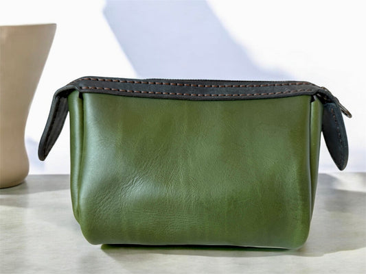 Leather Toiletries Bag - Deep Green, M